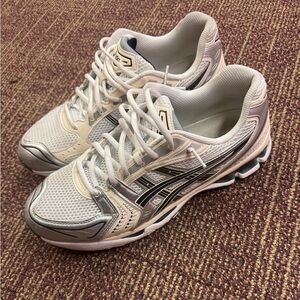 ASICS Gel-Kayano 14
Cream Black Metallic Plum